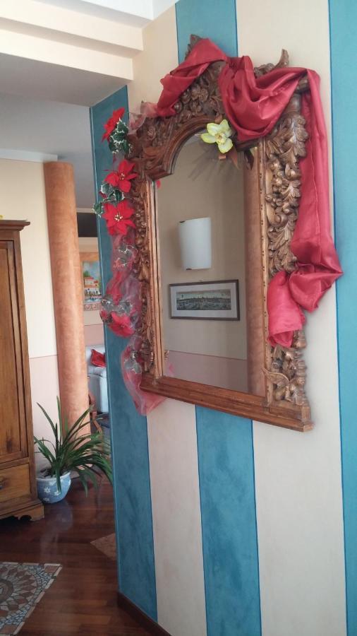 Lovely Casa Paola Villlafranca Centro Zimmer Rooms 维罗纳自由镇 外观 照片